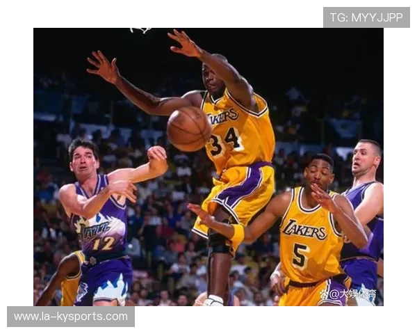 全场最高“抢断王”：斯托亚科维奇在季后赛中多次完成抢断反击！