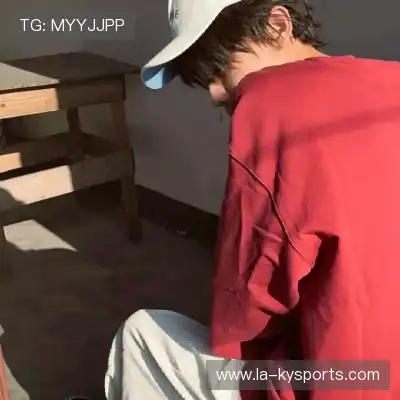 黄婧茵